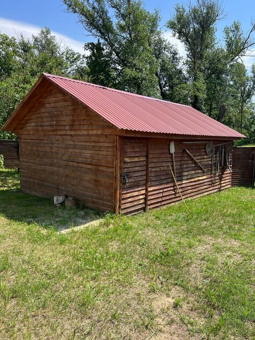 Будинок  на Дніпрі, с. Загатка