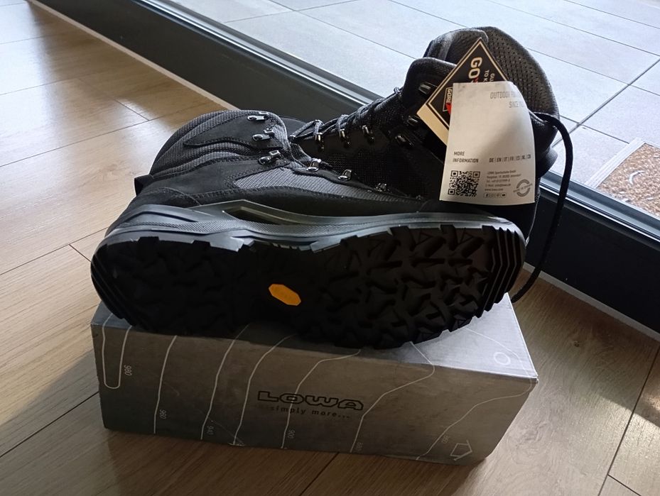 Buty LOWA r. 44,5. Nowe!