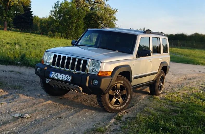 Jeep Commander Jeep Commander 4.7 V8 LPG•2008polift•305KM•Quadra-Track II• OFF-ROAD