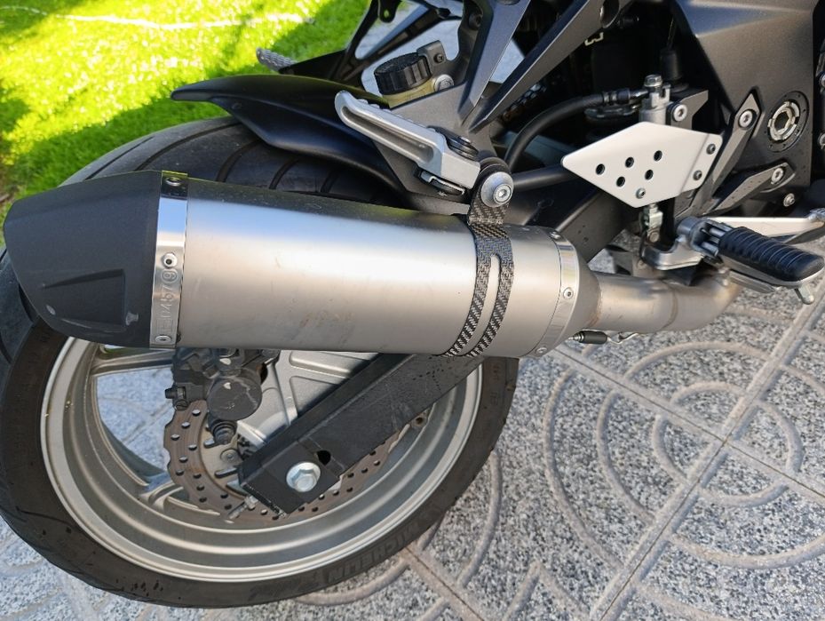 Kawasaki Z750 black