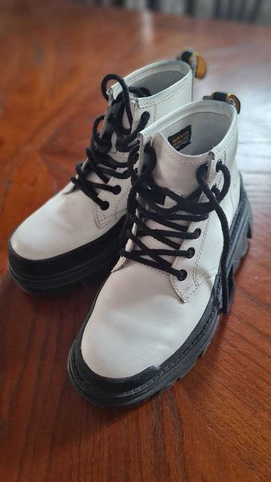 Оригінальні ботинки Caterpillar Hardwear Mid Boots P110898