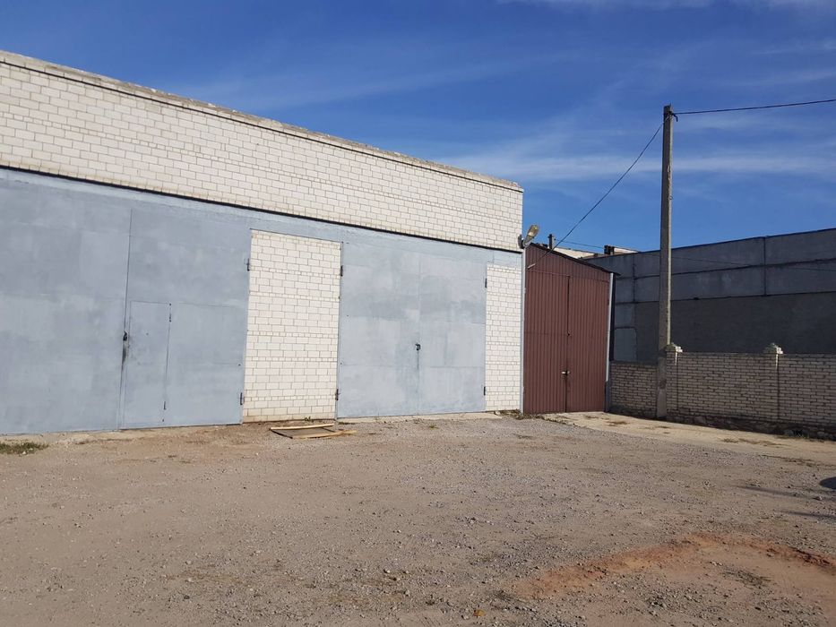 Продам двоповерховий будинок у місті Буринь Сумської обл.