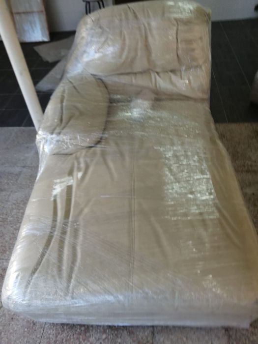 Sofá em Pele Chaise Longue (3 lugares)