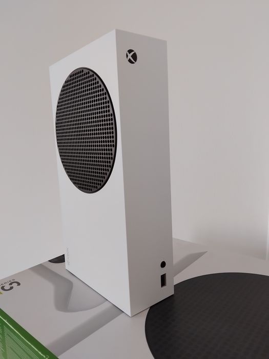 Xbox Series S Como Nova - Sem Comando