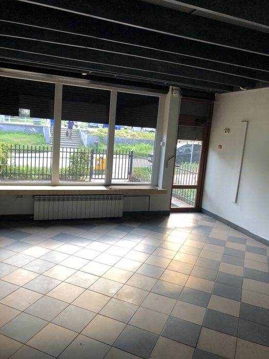 Sprzedam lokal handlowo-usługowy 50 m2 + 50m2