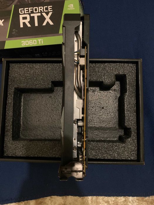 MSI Ventus 2x Nvidia Geforce RTX 3060 TI [Avariada]