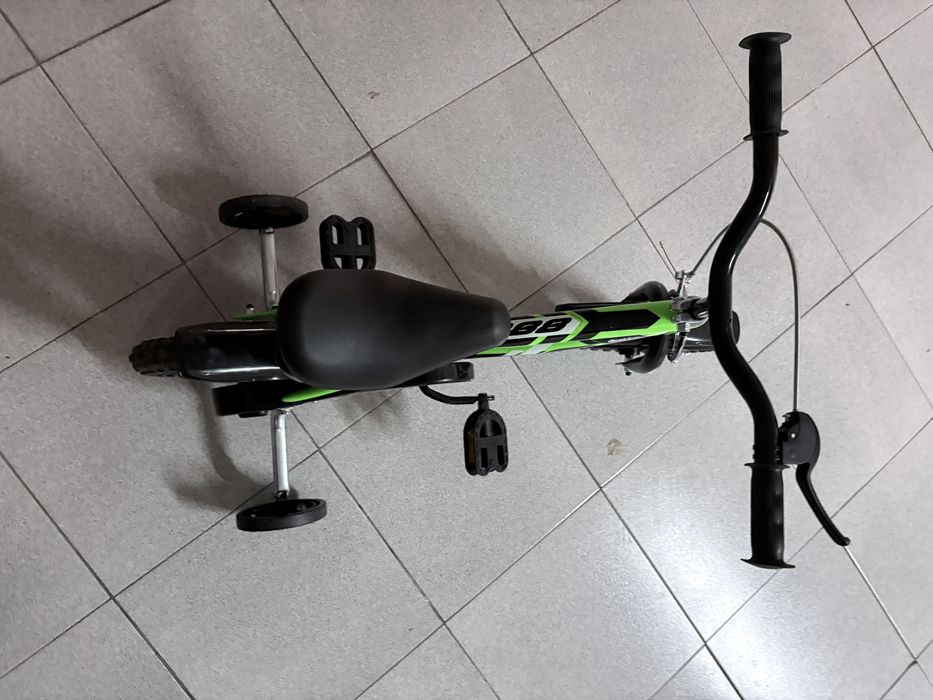 Bicicleta de Criança Verde com Rodinhas