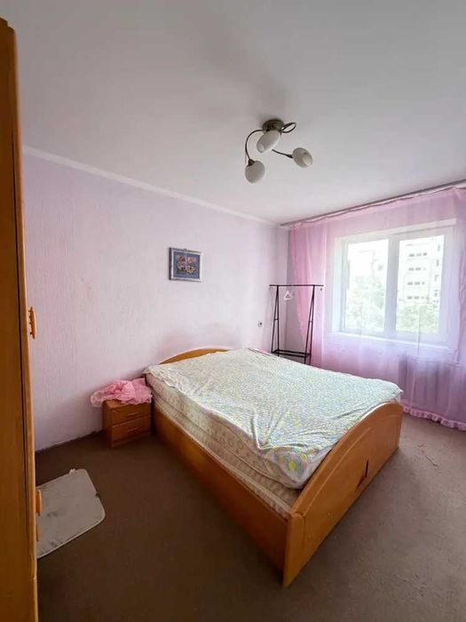 Продам 2-к квартиру на Перемозі-1, аквапарк