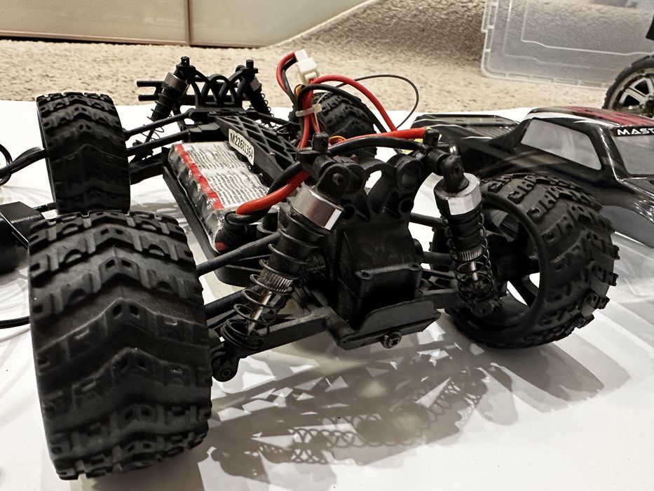 Радіокерована машина Himoto Monster Truck Mastadon Brushed