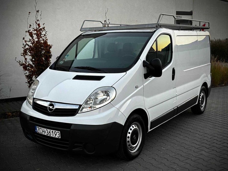 Opel Vivaro 2.0 CDTI • 114 KM • Klimatyzacja • HAK • 3 Osoby •
