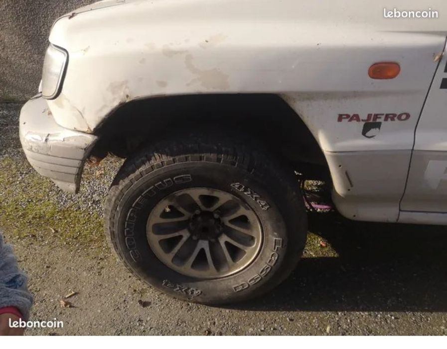 Mitsubishi Pajero 2.8 TD abas largas