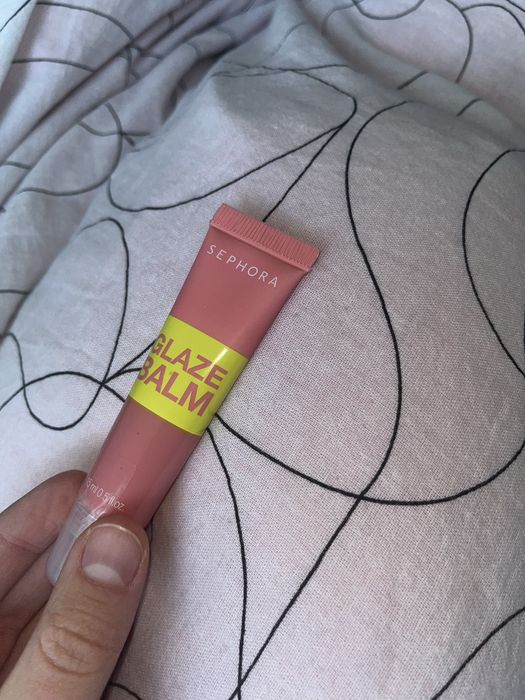 Glaze balm -01 Bubblegum, błyszczący balsam do ust Sephora