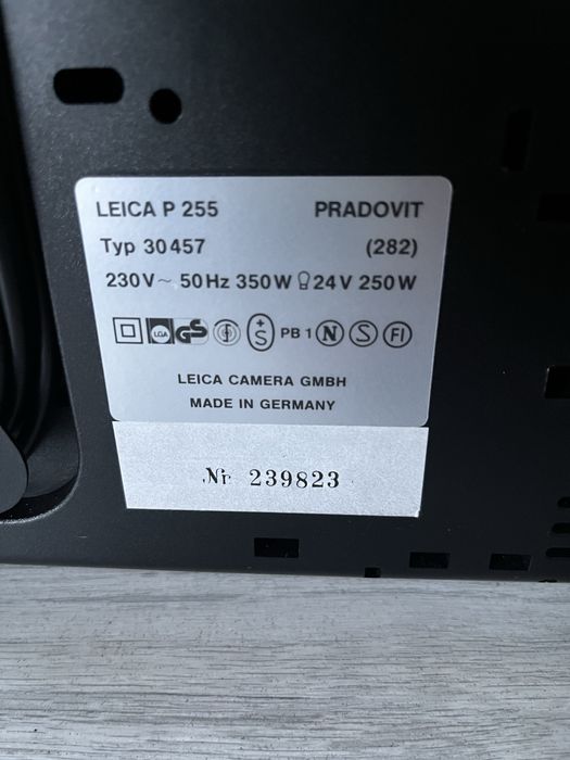 Leica Projektor rzutnik slajdów Leica P255