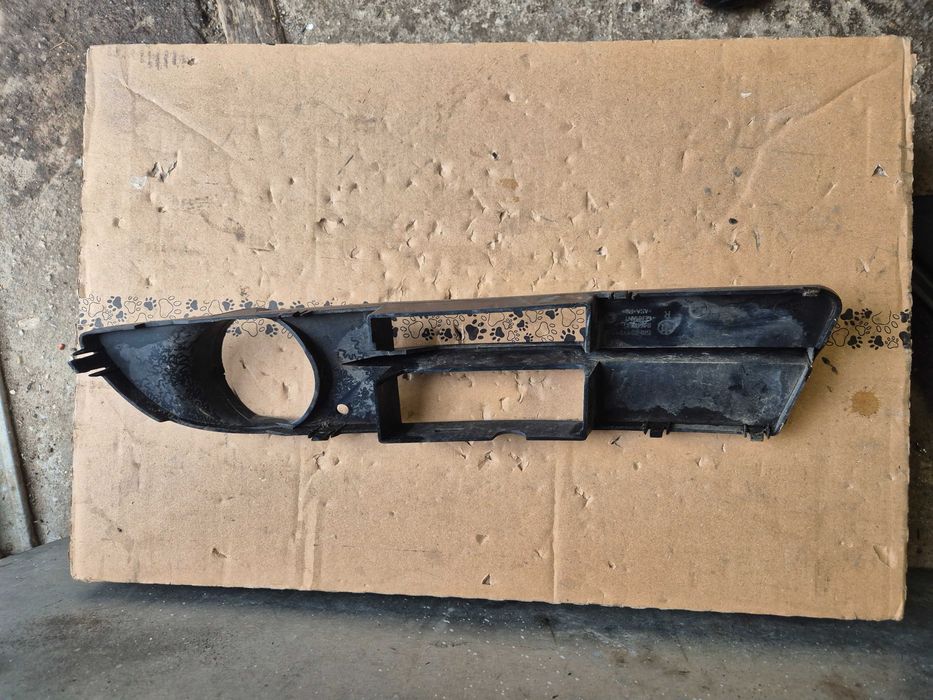 Kratka zderzaka przód przedniego halogenu prawa BMW E60 E61