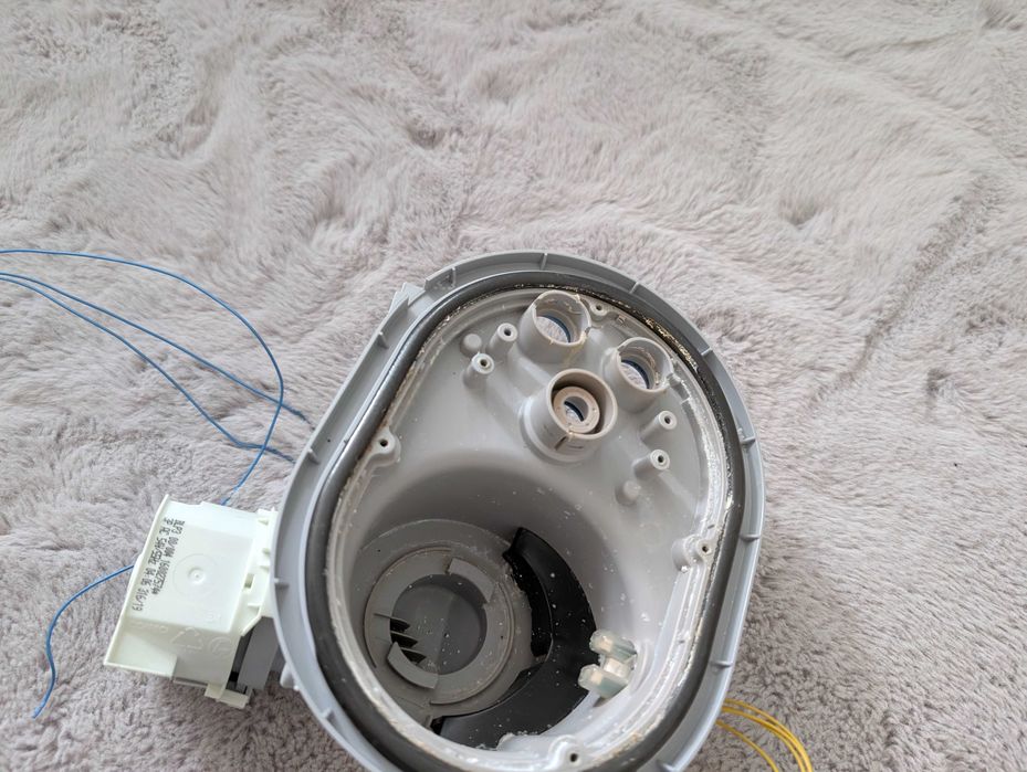 Misa dolna odpływowa Grzałka do zmywarki Indesit DIFP 28T9 +Filtr