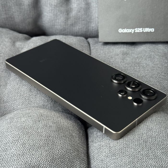 Samsung S25 Ultra 12/256 Titan