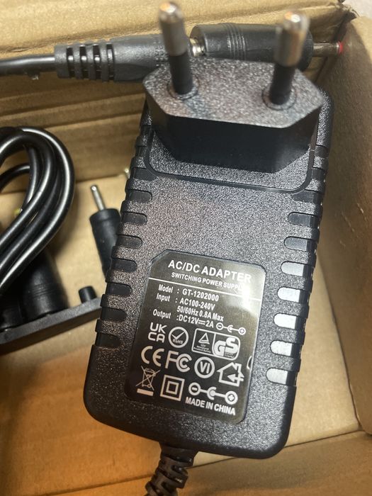 Zasilacz gt  12V -2A