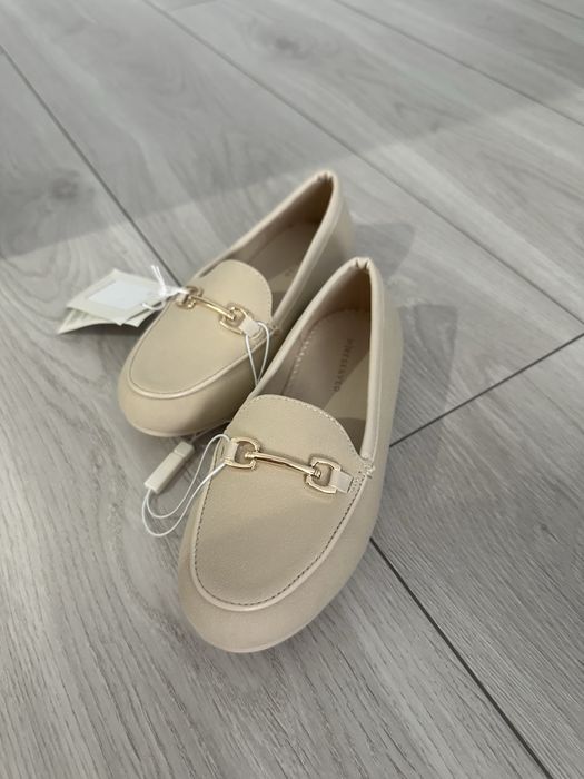 Взуття лофери для дівчинки