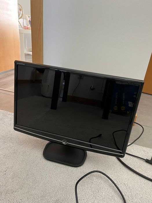 2 monitors working perfectly446704487875880961