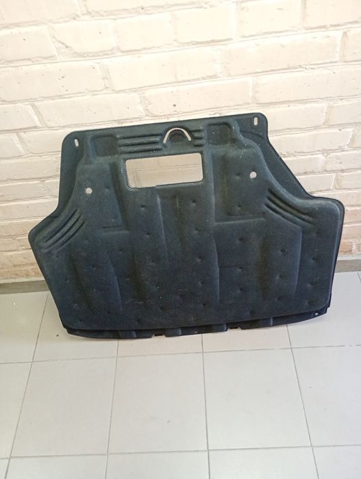 Шумоізоляція капота Форд (фокус і сієра)