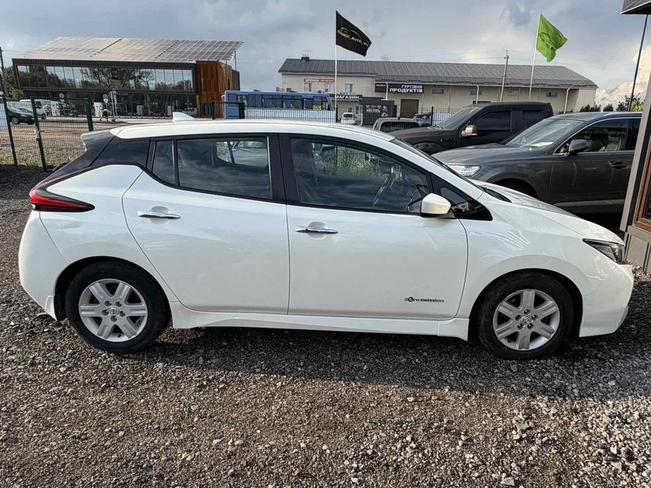 Nissan leaf 40 гарний стан
