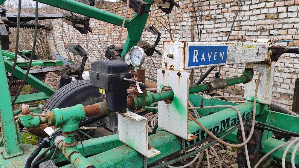 Агрегат для внесеня безводного аміаку Нітромайстер 9-45