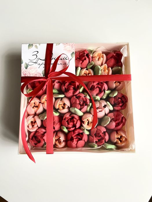 Зефірні квіти тюльпани подарунок на 8 березня