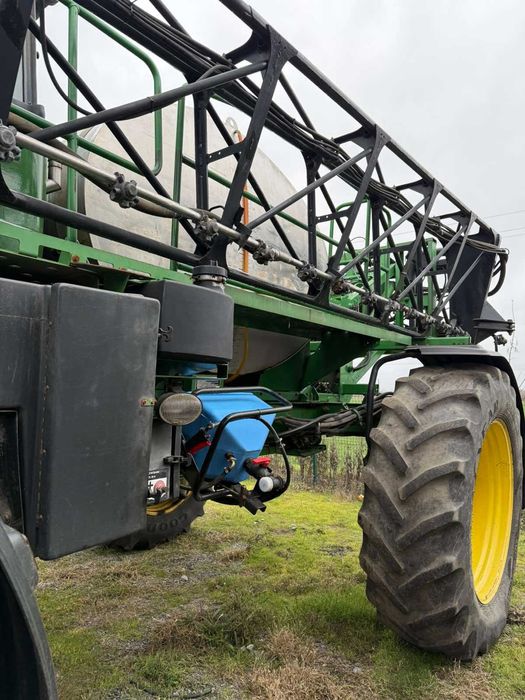 Обприскувач John Deere 4930