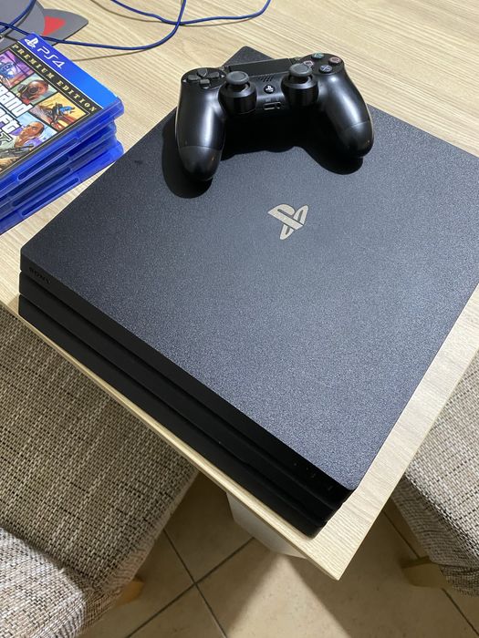 Ps4 + 4 jogos + Dualshock