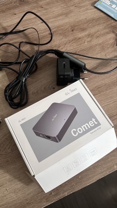 GL-iNet Comet KVM REMOTE - urządzenie do zdalnego dostępu do dowolnego komputera Windows / MacOS / Linux