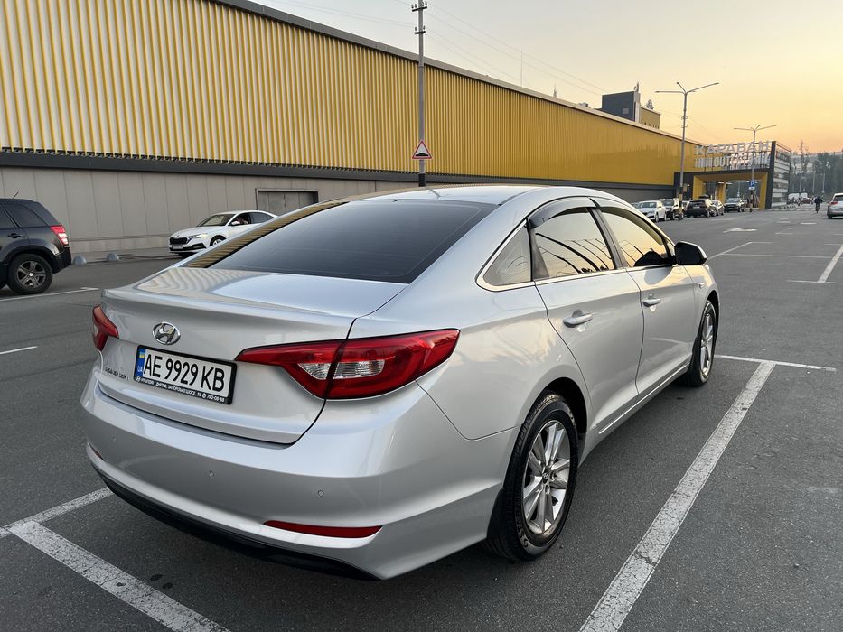 Hyundai Sonata LF LPI
