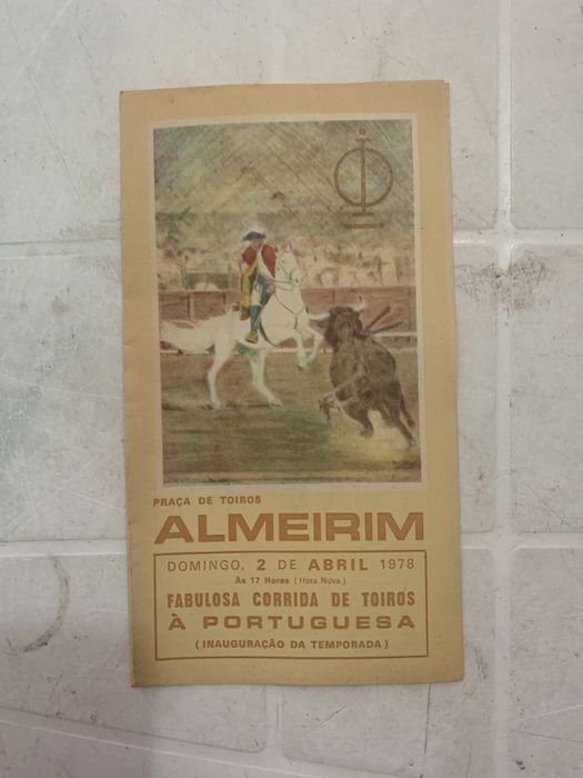 Cartazes e panfletos antigos tauromáquicos