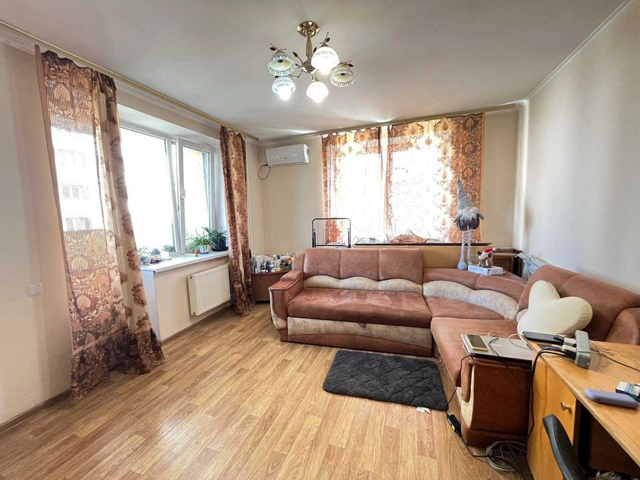 Продаж окрема 3 кім жк Чайка вул.Лобановського 15, дешево, держ. програми