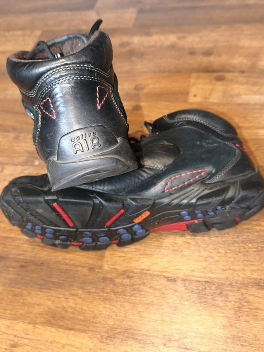 Ботинки демисезонные Clarks 42-43 р