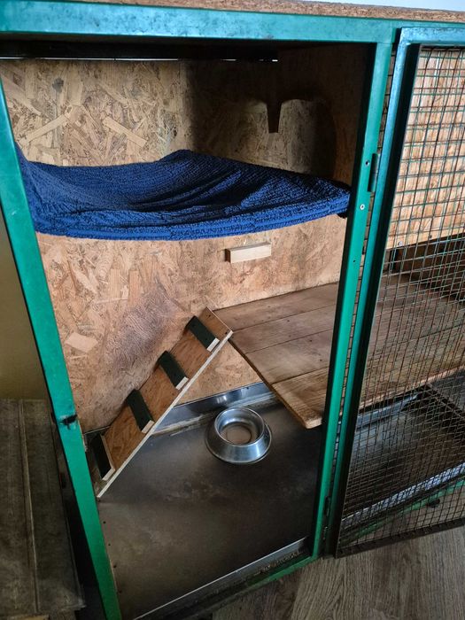 Великий вольєр для єнота полоскуна у квартиру