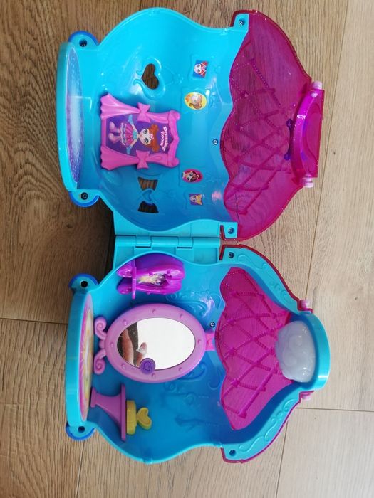 Domek dla mini lalek