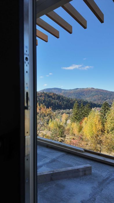 Продається котедж у Карпатах!  Готовий бізнес!