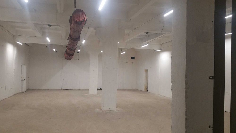 Продаж виробничо-складського комплексу 13 670 кв.м, пр-т Хмельницького