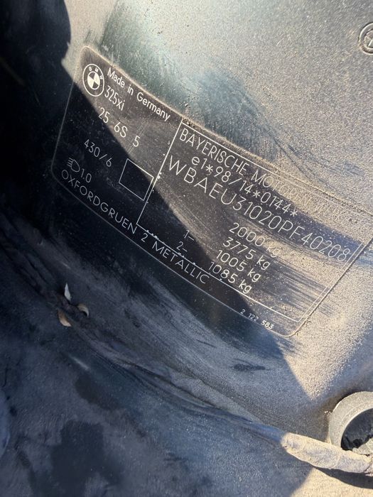 Maska BMW E46 Lift Oxfordgruen 2 Metalic