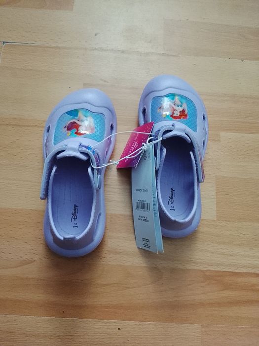 Croksy sandały nowe 27