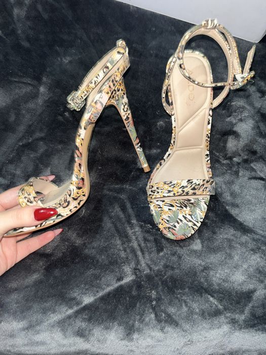 Salto da aldo novo nunca usado 37