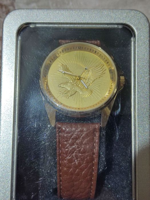 Годинник кварц  новый в коробке