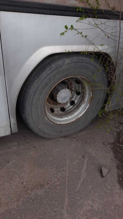Продам автобус  Neoplan 116.