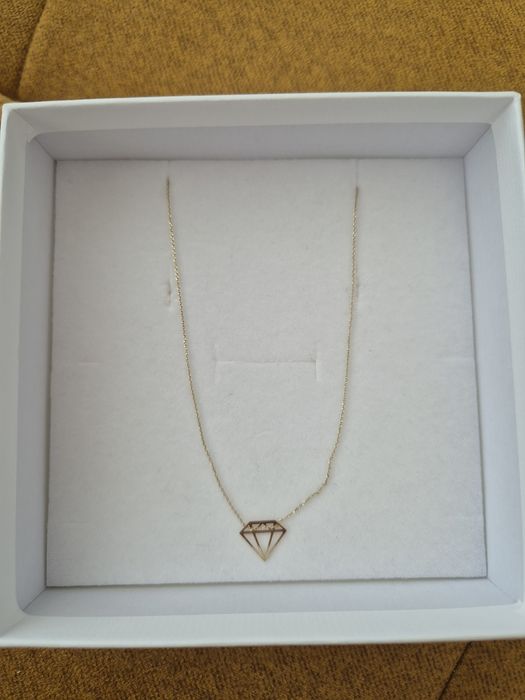 Briju Naszyjnik / łańcuszek celebrytka z zawieszką diament