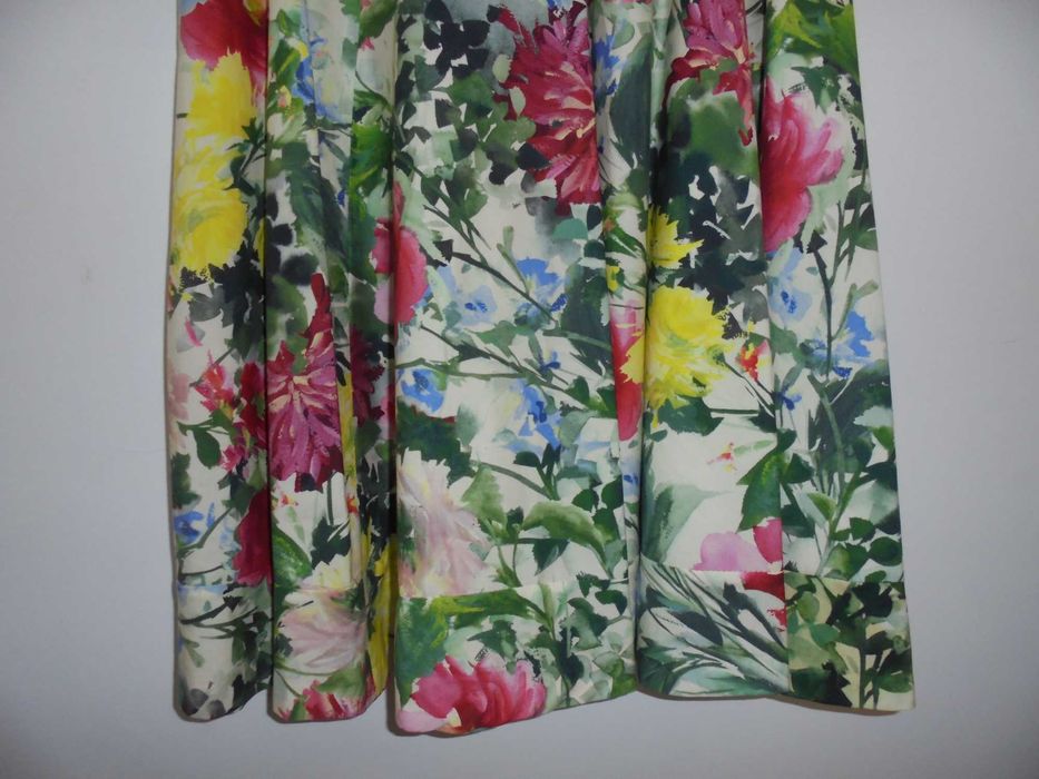 saia de senhora florida ZARA