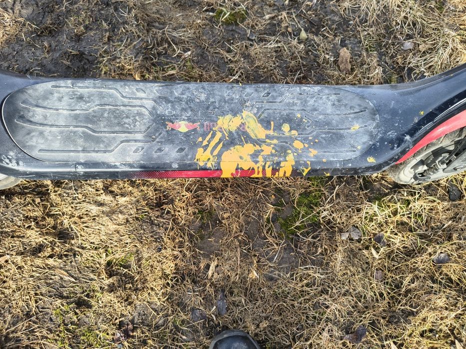 Sprzedam hulajnogę elektryczną marki Red Bull