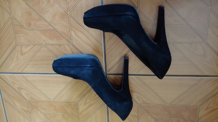 Czarne szpilki skórzane Janet D.