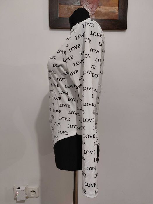 Białe body w napisy LOVE, XS/S