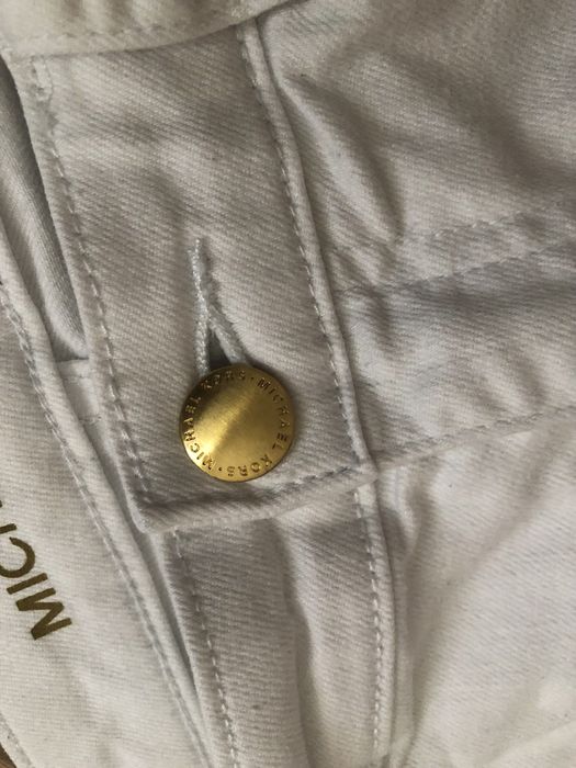 Białe spodnie jeansowe damskie Michael Kors 8/29