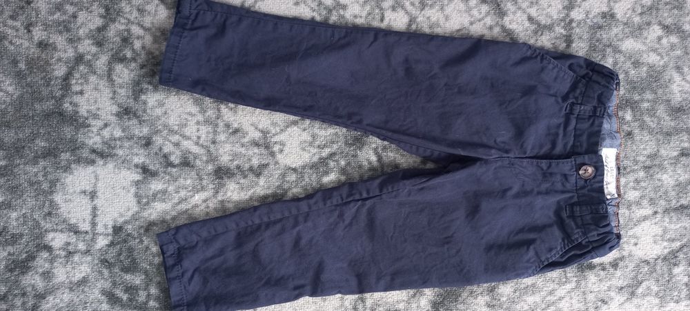 Granatowe spodnie chinos H&M r. 98